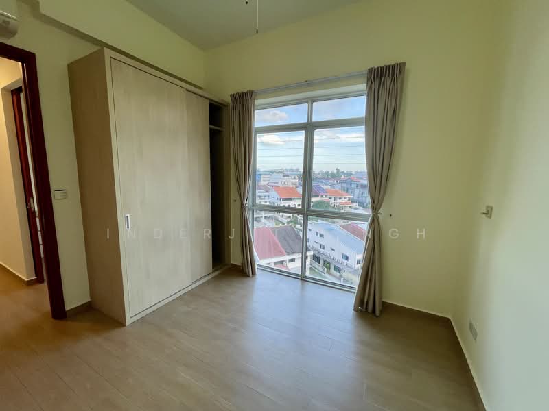 A Home You’ll Feel the Moment You Step In | Rare Spacious 2BR Near MRT | Limited Viewing Slots, , 2 Bedrooms, 883 sqft, Condominium For Rent, by Inderjit Singh, 500083294 - Spacious master bedroom - PropertyGuru.com.sg