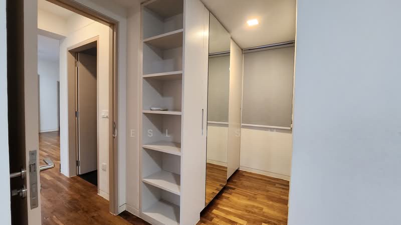 Village @ Pasir Panjang Condominium For Sale at S$ 2,100,000 | PropertyGuru Singapore - Interior