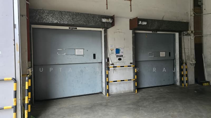 1 Bukit Batok Street 22, 1 Bukit Batok Street, 2,972 sqft, Office For Rent, by Gupta Sameer Raj, 500083310 - Interior - CommercialGuru.com.sg