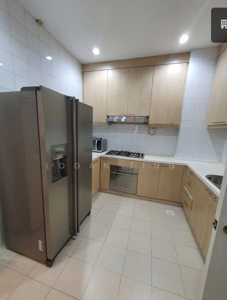 Leonie Condotel, 2 Leonie Hill Road, 2 Bedrooms, 861 sqft, Condominium For Rent, by Logan Ting, 500083314 - Kitchen - PropertyGuru.com.sg