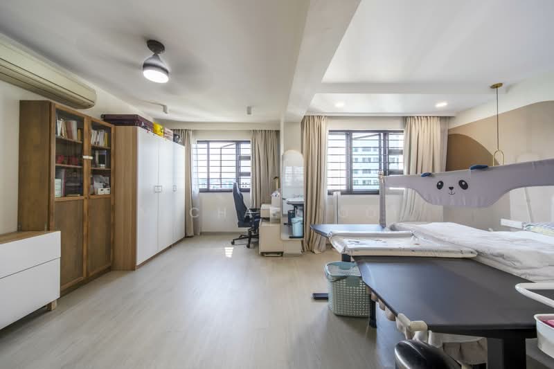 549B Segar Road HDB Flat For Sale at S$ 799,413 | PropertyGuru Singapore - Study