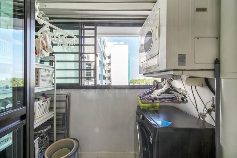 549B Segar Road HDB Flat For Sale at S$ 799,413 | PropertyGuru Singapore - Balcony
