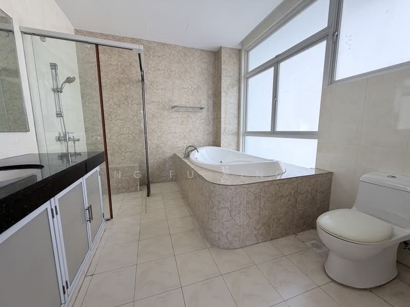 Realty Park Corner Terrace For Sale at S$ 6,500,000 | PropertyGuru Singapore - Bathroom