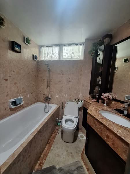 Sunrise Gardens Condominium For Sale at S$ 980,000 | PropertyGuru Singapore