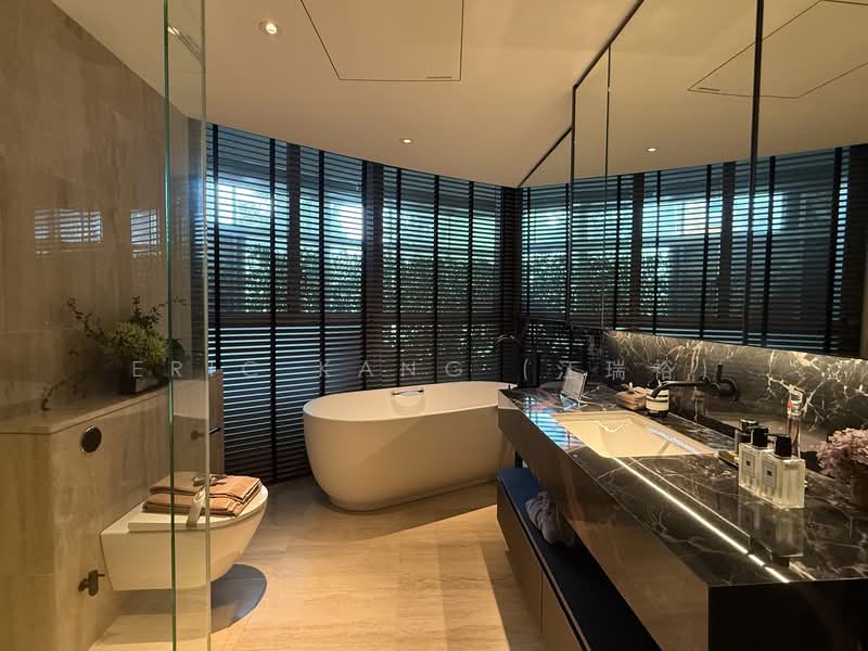 Newport Residences Apartment For Sale at S$ 8,280,000 | PropertyGuru Singapore - Bathroom
