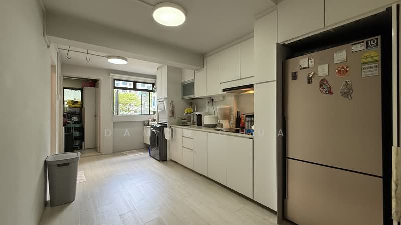 65 Kallang Bahru HDB Flat For Sale at S$ 450,000 | PropertyGuru Singapore - Kitchen