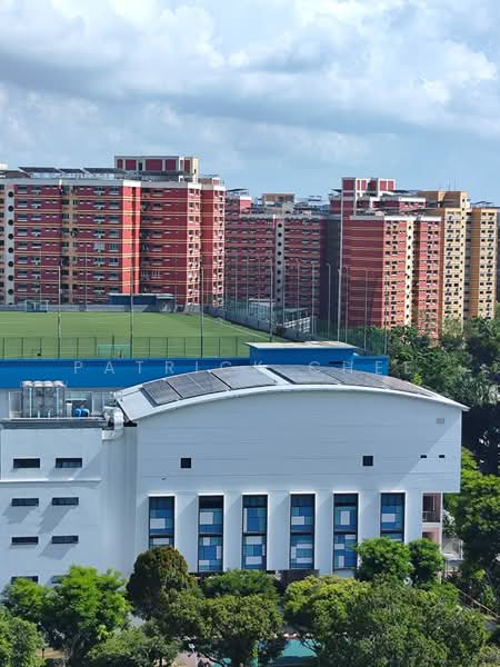 816 Tampines Avenue 4 HDB Flat For Sale at S$ 648,000 | PropertyGuru Singapore - Exterior