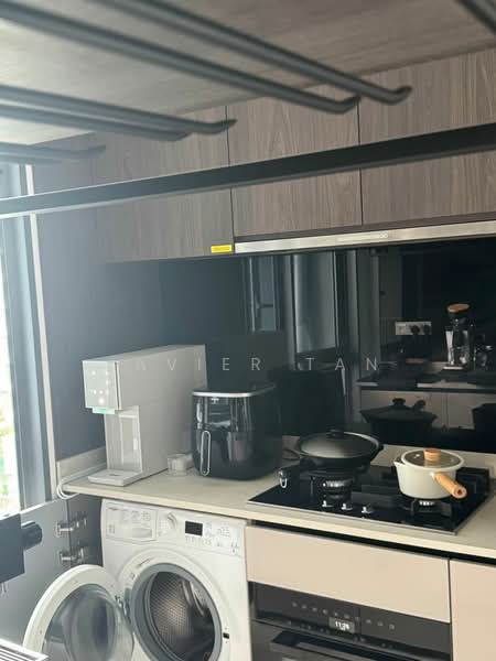 The Reef at King's Dock Condominium For Sale at S$ 2,600,000 | PropertyGuru Singapore - Kitchen