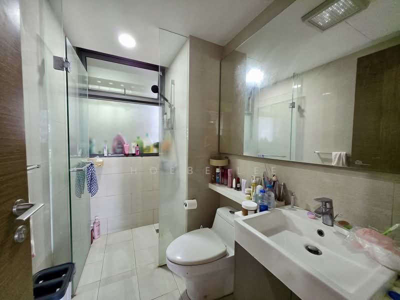 The Topiary, 11 Fernvale Lane, 4 Bedrooms, 1,367 sqft, Executive Condominium For Sale, by Phoebe Lee, 500083374 - Bathroom - PropertyGuru.com.sg