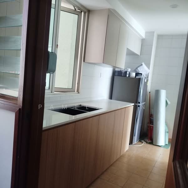 Evergreen Park, 31 Hougang Avenue 7, 3 Bedrooms, 1,066 sqft, Condominium For Rent, by Pamela Tan, 500083379 - Kitchen - PropertyGuru.com.sg