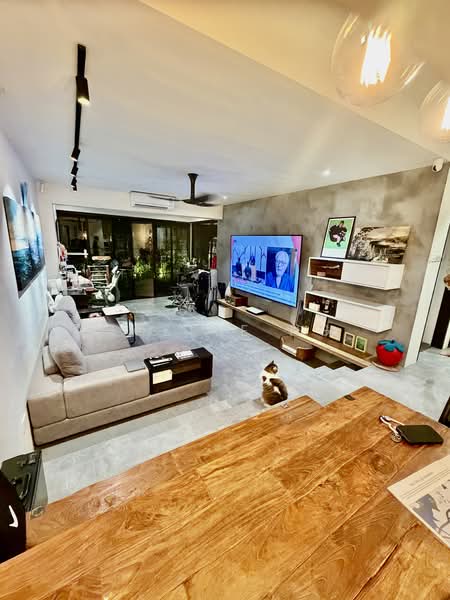 The Windsor Condominium For Sale at S$ 3,100,888 | PropertyGuru Singapore - Living Room