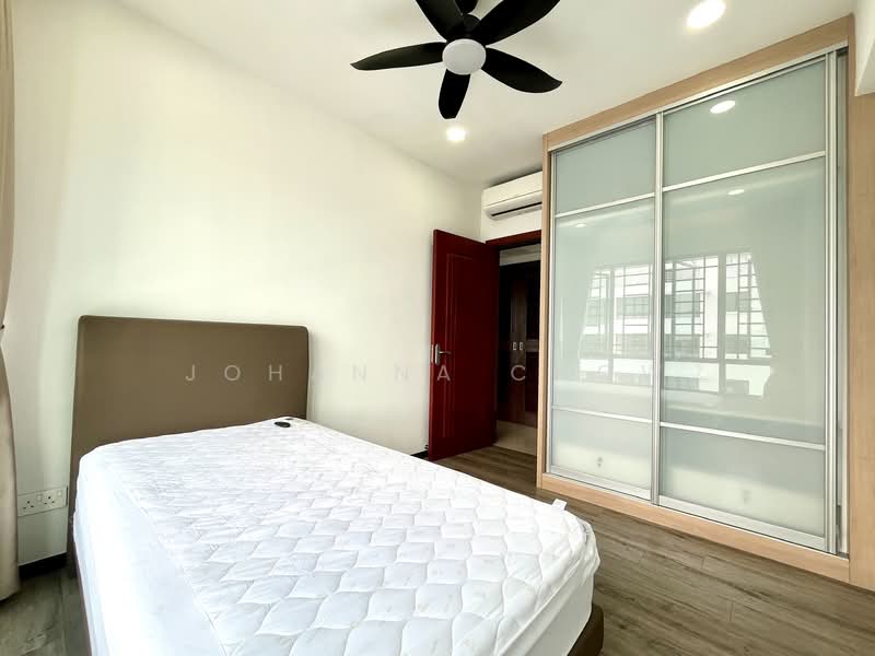 Central Grove, , 3 Bedrooms, 1,173 sqft, Condominium For Rent, by Johanna Chow, 500083404 - Bedroom - PropertyGuru.com.sg