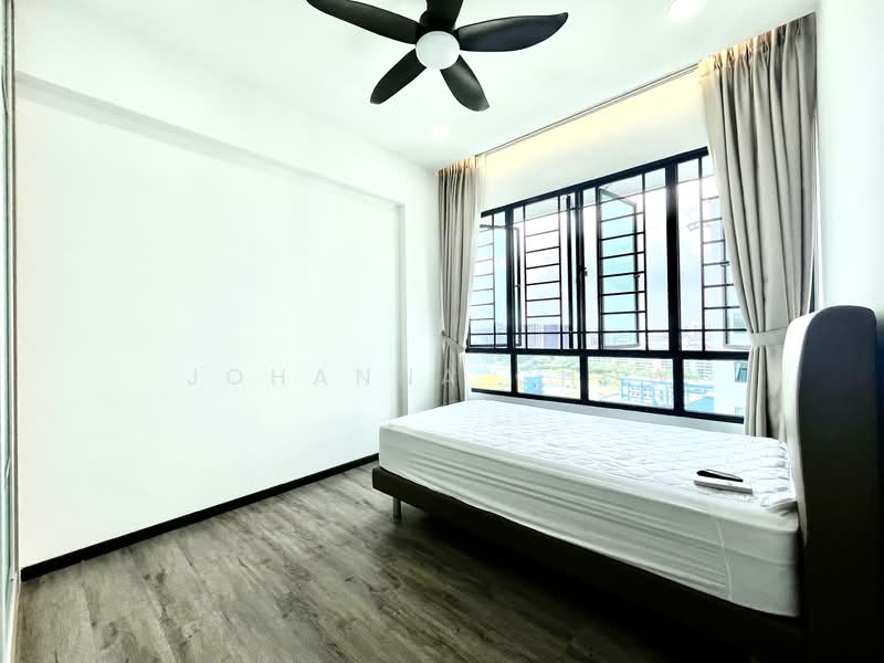 Central Grove, , 3 Bedrooms, 1,173 sqft, Condominium For Rent, by Johanna Chow, 500083404 - Bedroom - PropertyGuru.com.sg