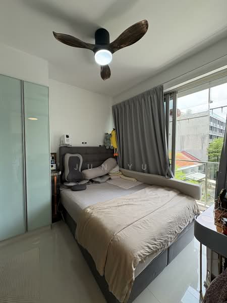 The Water Edge @ Geylang Condominium For Sale at S$ 850,000 | PropertyGuru Singapore - Bedroom