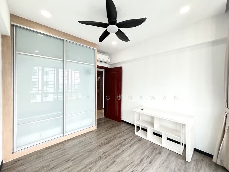 Central Grove, , 3 Bedrooms, 1,173 sqft, Condominium For Rent, by Surya Gunawan, 500083423 - Bedroom - PropertyGuru.com.sg