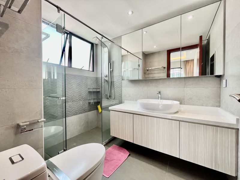 Central Grove, , 3 Bedrooms, 1,173 sqft, Condominium For Rent, by Surya Gunawan, 500083423 - Bathroom - PropertyGuru.com.sg