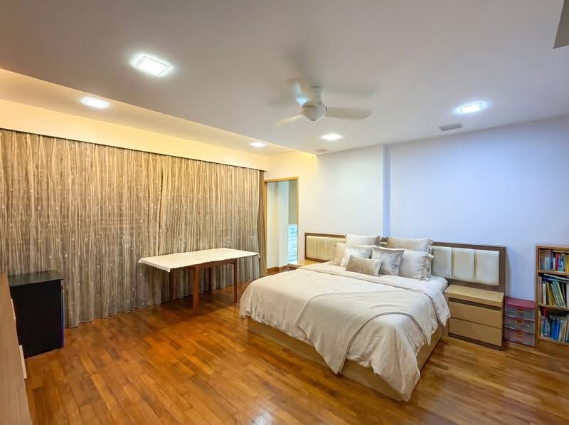 Serangoon garden Estate - Tai Yuan garden Semi D for sales, Tai yuan Garden/Tai yuan heights/ serangoon garden, 8 Bedrooms, 7,650 sqft, Semi-Detached House For Sale, by Christine Yap, 500083432 - Master Bedroom - PropertyGuru.com.sg