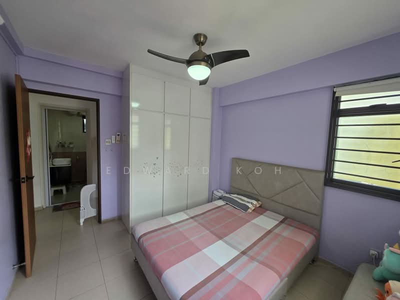 509 Woodlands Drive 14 HDB Flat For Sale at S$ 950,000 | PropertyGuru Singapore - Bedroom