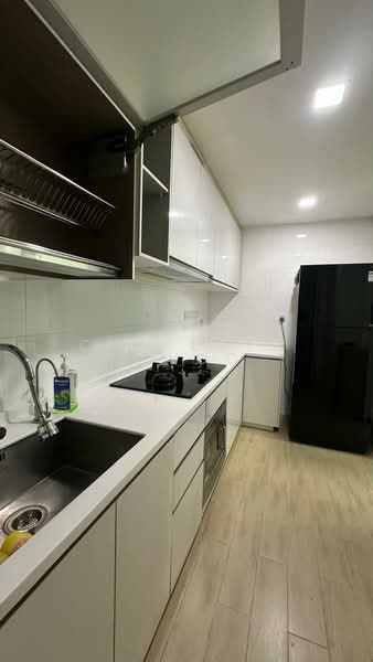 Forestville, 48 Woodlands Drive 16, 3 Bedrooms, 990 sqft, Executive Condominium For Rent, by Charlotte Voo, 500083442 - Kitchen - PropertyGuru.com.sg