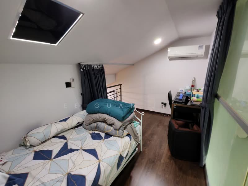 Freehold Semi Detached @ Sin Ming Semi-Detached House For Sale at S$ 6,999,990 | PropertyGuru Singapore - Bedroom