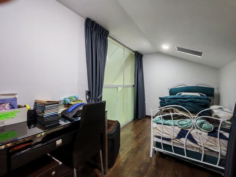 Freehold Semi Detached @ Sin Ming Semi-Detached House For Sale at S$ 6,999,990 | PropertyGuru Singapore - Bedroom