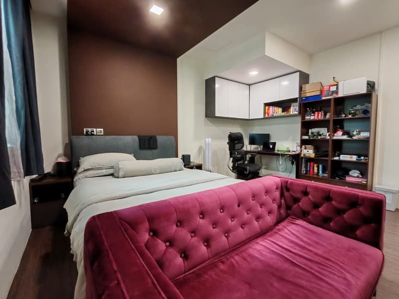 Freehold Semi Detached @ Sin Ming Semi-Detached House For Sale at S$ 6,999,990 | PropertyGuru Singapore - Bedroom