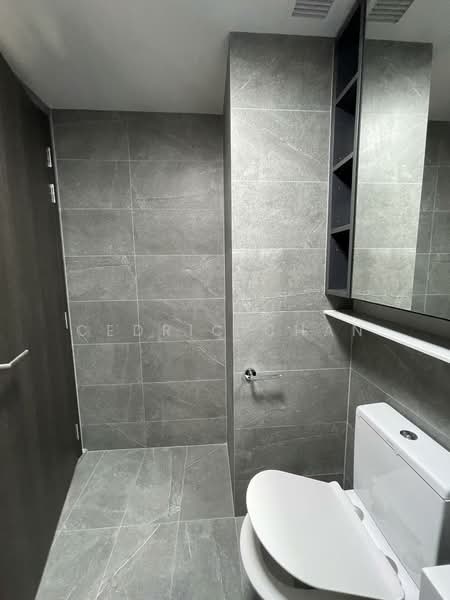 Riverfront Residences, 41 Hougang Avenue 7, 2 Bedrooms, 614 sqft, Condominium For Rent, by Cedric Chan, 500083451 - Bathroom - PropertyGuru.com.sg