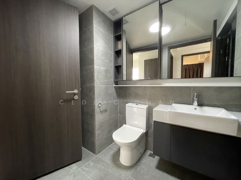 Riverfront Residences, 41 Hougang Avenue 7, 2 Bedrooms, 614 sqft, Condominium For Rent, by Cedric Chan, 500083451 - Bathroom - PropertyGuru.com.sg