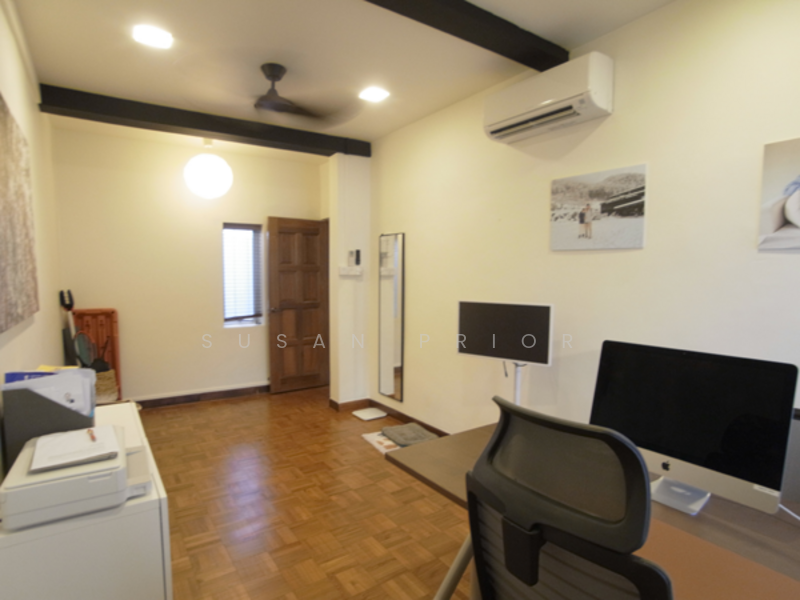 Tiong Bahru 1300 sq ft, Nearby Tiong Bahru Road, 2 Bedrooms, 1,300 sqft, Conservation House For Rent, by Susan Prior, 500083454 - PropertyGuru.com.sg