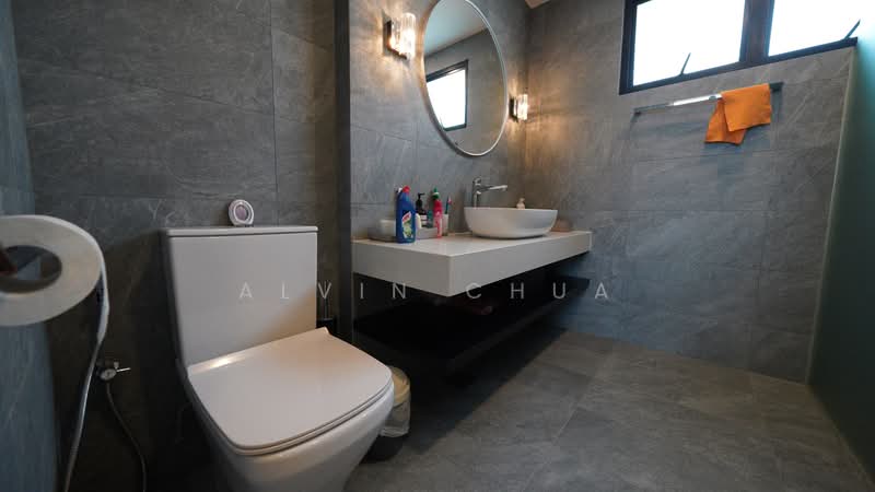 Chestervale, 31 Bangkit Road, 5 Bedrooms, 2,500 sqft, Condominium For Rent, by Alvin Chua, 500083458 - Bathroom - PropertyGuru.com.sg