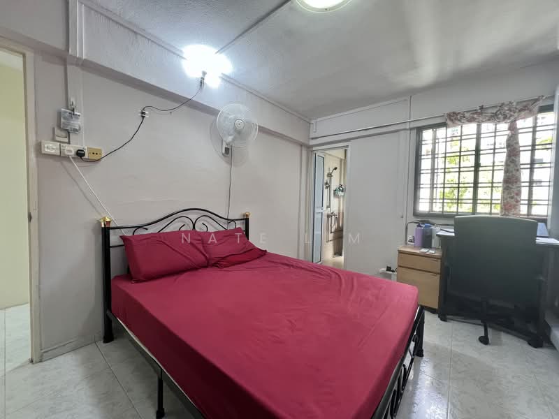 6 Saint George's Lane HDB Flat For Sale at S$ 630,000 | PropertyGuru Singapore - Master Bedroom