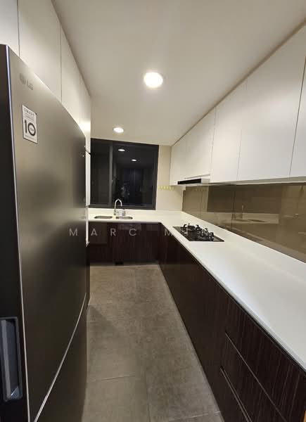 Waterbank at Dakota, 25 Dakota Crescent, 3 Bedrooms, 1,141 sqft, Condominium For Rent, by Marc Ming, 500083474 - Kitchen wirh Fridge - PropertyGuru.com.sg