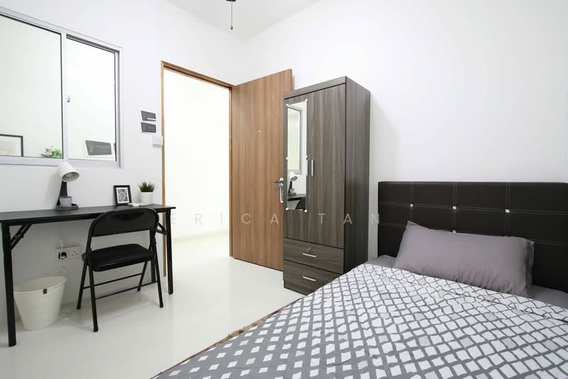 Casa Merah, 50 Tanah Merah Kechil Avenue, Room Rental, 100 sqft, Condominium For Rent, by Erica Tan, 500083476 - Partition Room - PropertyGuru.com.sg