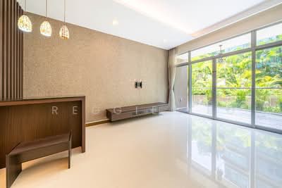 For Sale - The Raintree