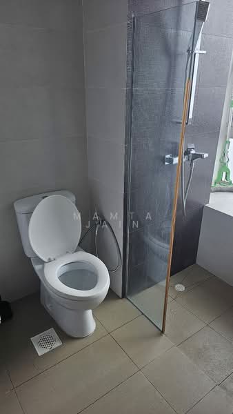 Bliss Loft, 25 Kim Keat Close, 2 Bedrooms, 786 sqft, Condominium For Rent, by Mamta Jain, 500083483 - Bathroom - PropertyGuru.com.sg