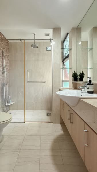 The Raintree Condominium For Sale at S$ 2,088,000 | PropertyGuru Singapore - Bathroom