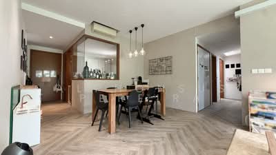 For Sale - The Raintree