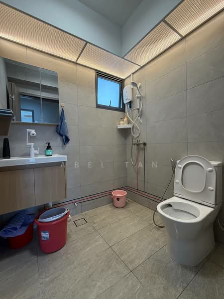 372A Woodlands Avenue 1, , 3 Bedrooms, 1,130 sqft, HDB Flat For Rent, by Abel Tan, 500083521 - Common Bathroom - PropertyGuru.com.sg