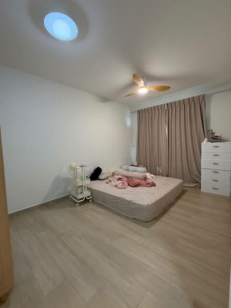 372A Woodlands Avenue 1, , 3 Bedrooms, 1,130 sqft, HDB Flat For Rent, by Abel Tan, 500083521 - Master Bedroom - PropertyGuru.com.sg