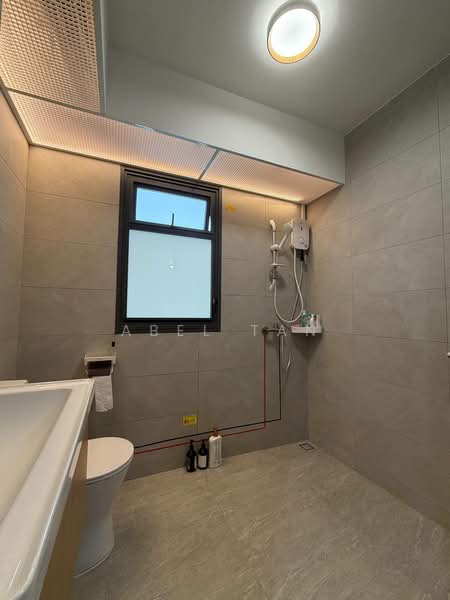 372A Woodlands Avenue 1, , 3 Bedrooms, 1,130 sqft, HDB Flat For Rent, by Abel Tan, 500083521 - Master Bedroom Bathroom - PropertyGuru.com.sg