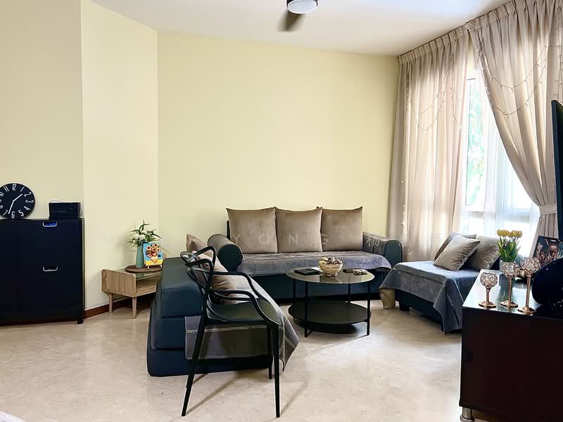 Edelweiss Park Condo Condominium For Sale at S$ 1,300,000 | PropertyGuru Singapore - Living Room