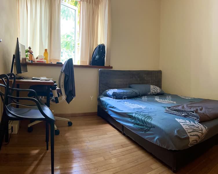 Edelweiss Park Condo Condominium For Sale at S$ 1,300,000 | PropertyGuru Singapore - Bedroom