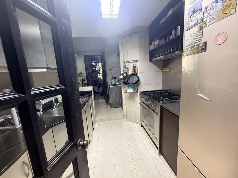 The Bencoolen, 180 Bencoolen Street, 3 Bedrooms, 1,044 sqft, Apartment For Rent, by Srini PN, 500083532 - PropertyGuru.com.sg