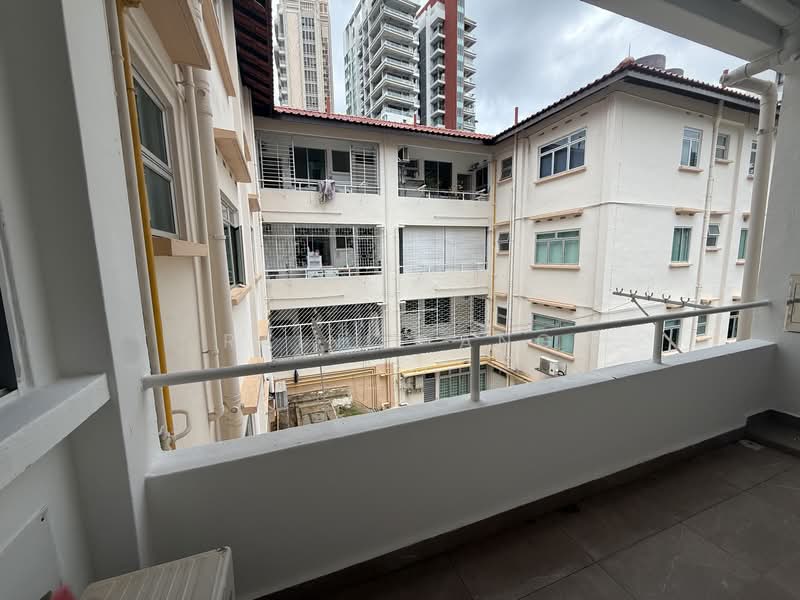 Rainbow Mansions, 122 - 128B, Grange Road, 3 Bedrooms, 1,400 sqft, Condominium For Rent, by Rainie Ang, 500083559 - Balcony - PropertyGuru.com.sg