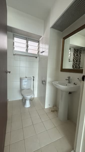 308B Ang Mo Kio Avenue 1, 308B Ang Mo Kio Avenue 1, 2 Bedrooms, 721 sqft, HDB Flat For Rent, by Jade Chan, 500083569 - Bathroom - PropertyGuru.com.sg