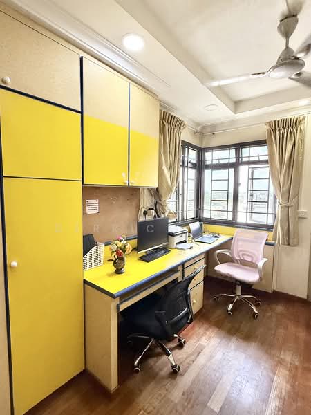 533 Bukit Panjang Ring Road HDB Flat For Sale at S$ 850,000 | PropertyGuru Singapore - Study