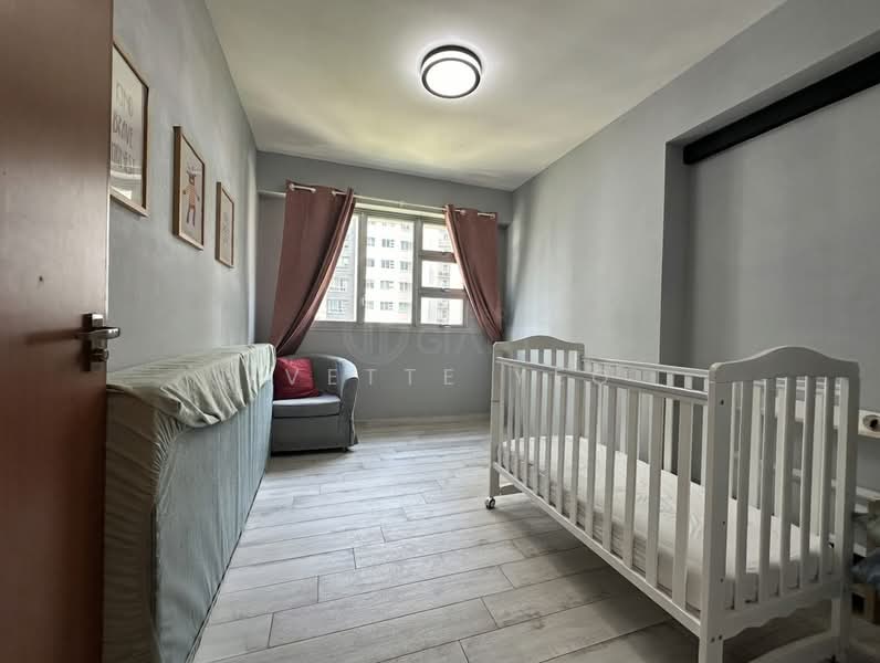 233C Sumang Lane, 233C Sumang Lane, 4 Bedrooms, 1,216 sqft, HDB Flat For Sale, by Yvette Yeo 杨丽颖, 500083578 - Common Bedroom - PropertyGuru.com.sg