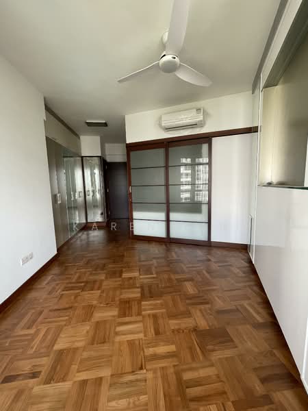 Hillington Green Condominium For Sale at S$ 3,200,000 | PropertyGuru Singapore - Interior