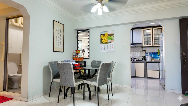 681B Woodlands Drive 62 HDB Flat For Sale at S$ 680,000 | PropertyGuru Singapore - Dining Room