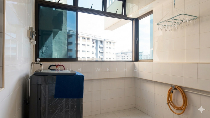 681B Woodlands Drive 62 HDB Flat For Sale at S$ 680,000 | PropertyGuru Singapore - Service Yard